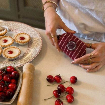 Porte-sacs Cherry Bakewell · Cocopup London — Précommande Noël