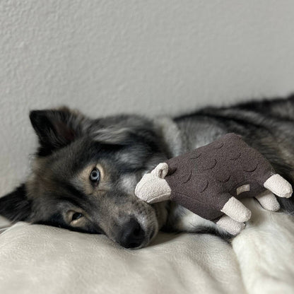 Barry — brebis en peluche · Lambwolf Collective — Précommande Noël