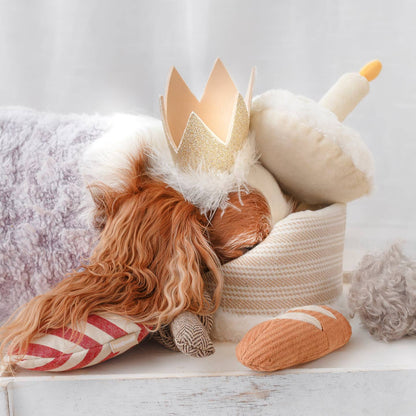 Birthday Cake — gâteau et mini-jouets · Lambwolf Collective — Précommande Noël