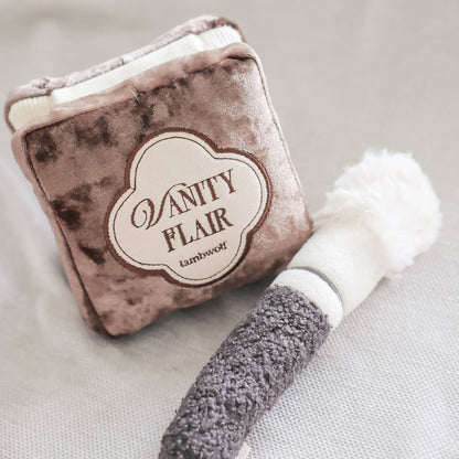 Poudrier et pinceau — jouets de fouille · Lambwolf Collective — Précommande Noël