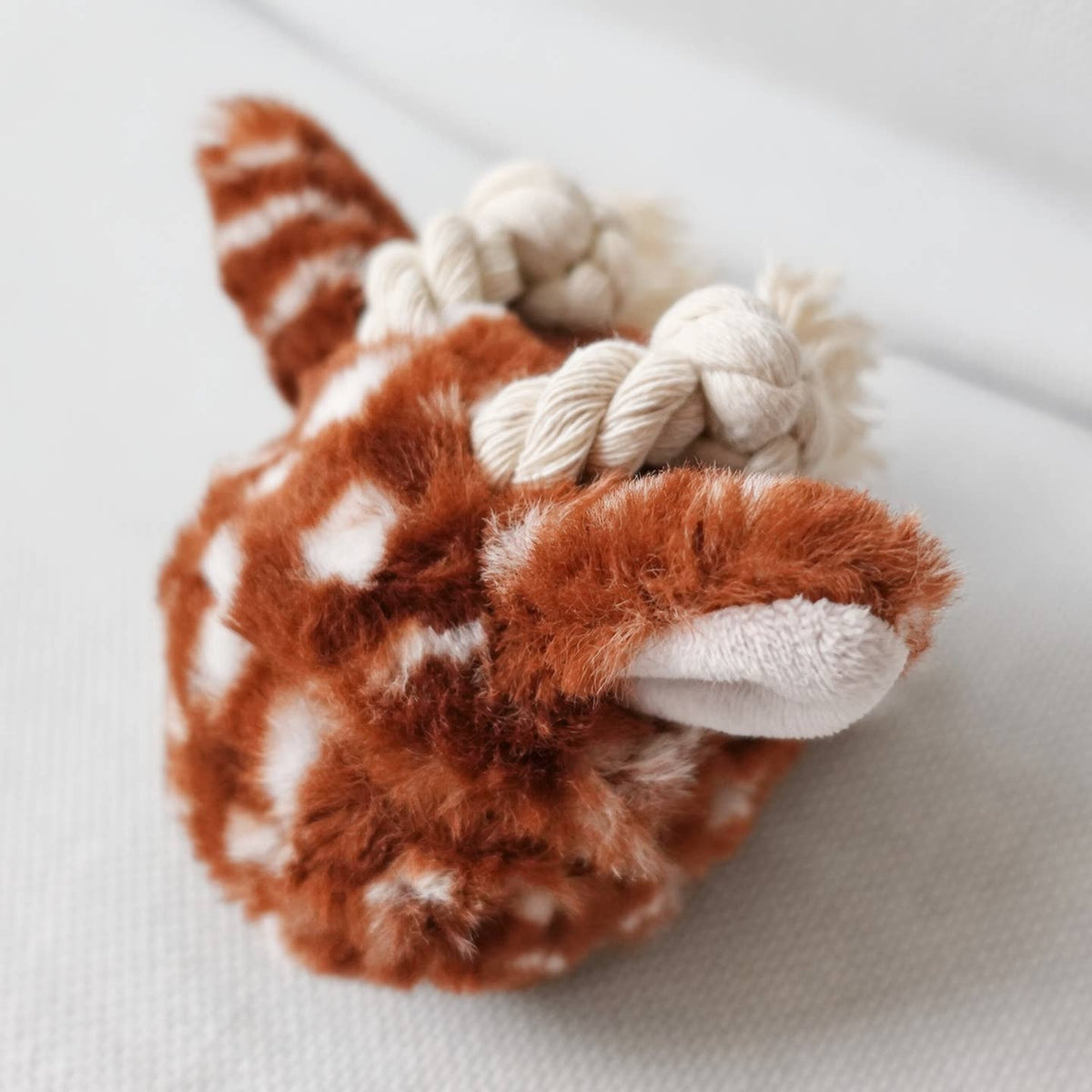 Fawn Pop — balle faon S · Lambwolf Collective — Précommande Noël